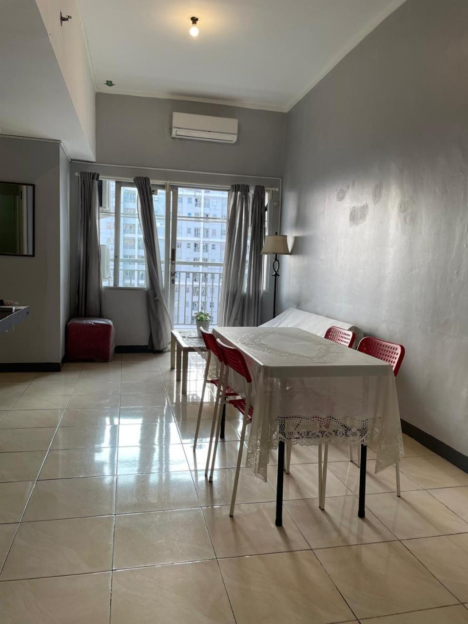 At Season Appartement Jakarta
